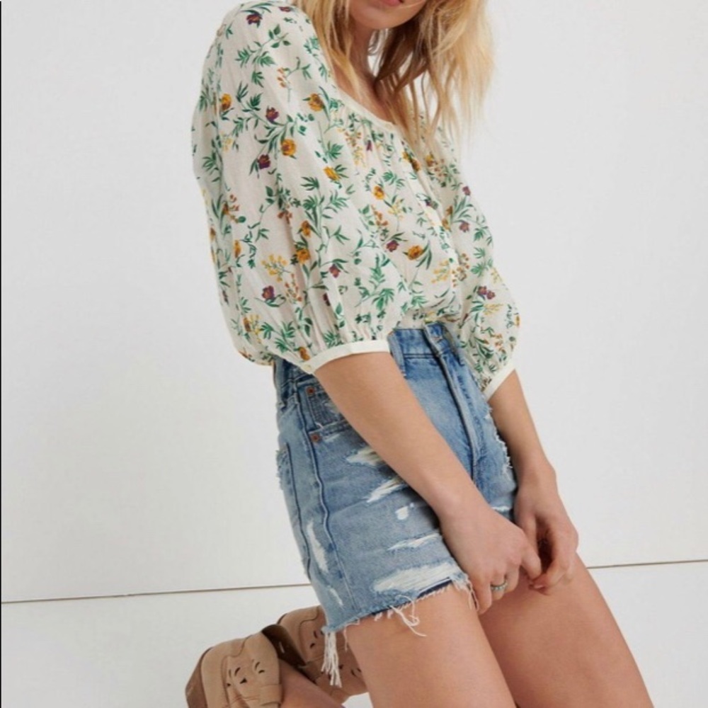 Sold- Lucky brand floral peasant style blouse - Picture 2 of 4